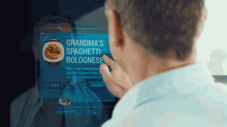 Matlagning av den framtida appen-robotiska händer-spaghetti-bolognese