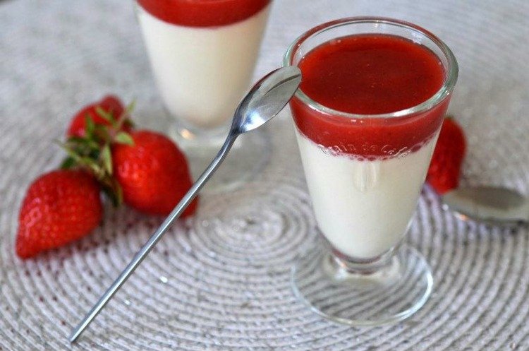 Gelbildningsmedel-agar-agar-dessert-glassked-jordgubbssylt-vanilj-pudding-bas