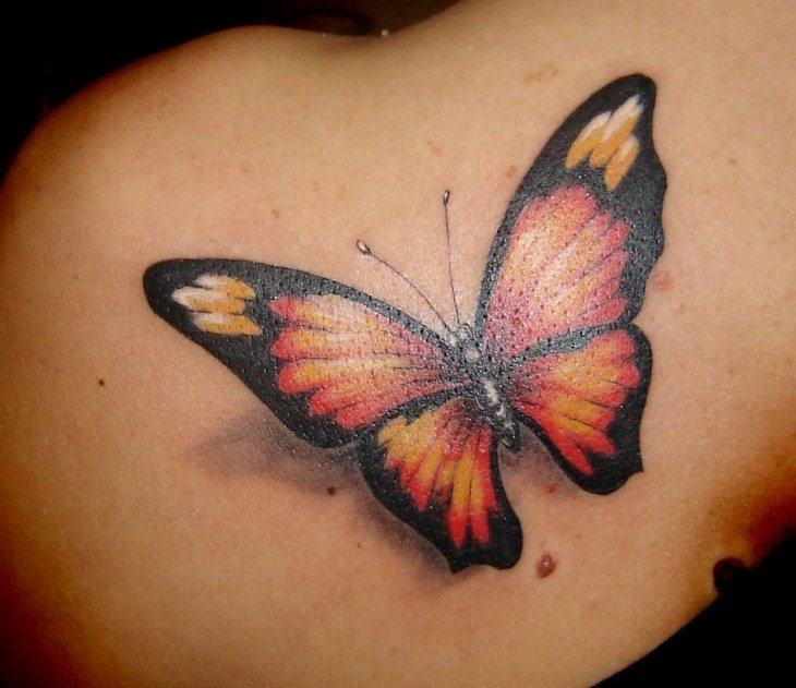 fjäril-tatuering-monark-fjäril-färgglad-orange-3d-effekt