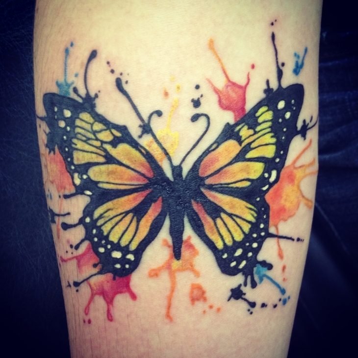 fjäril tatuering monark fjäril måla splatter