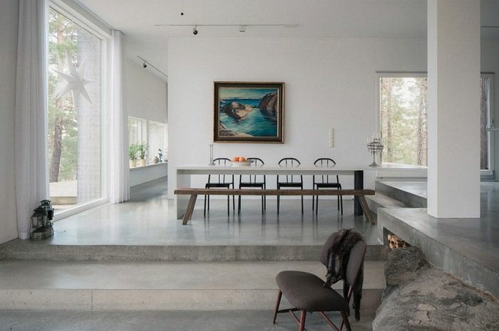 vardagsrum matplats stolar steg svenskt hus design pelare fönster