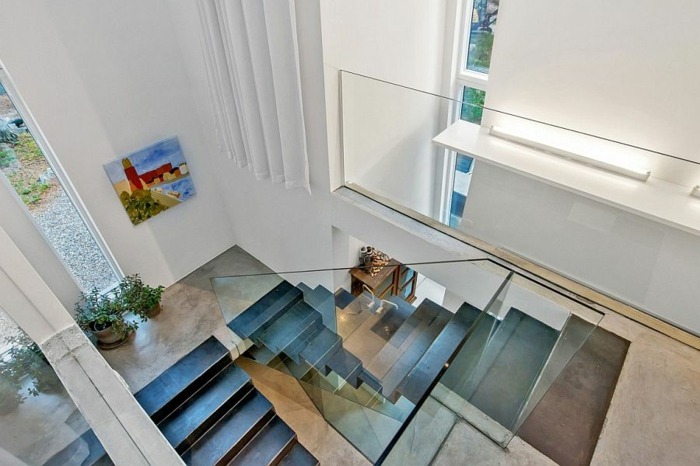 trappor svenskt hus design glas räcke modernt