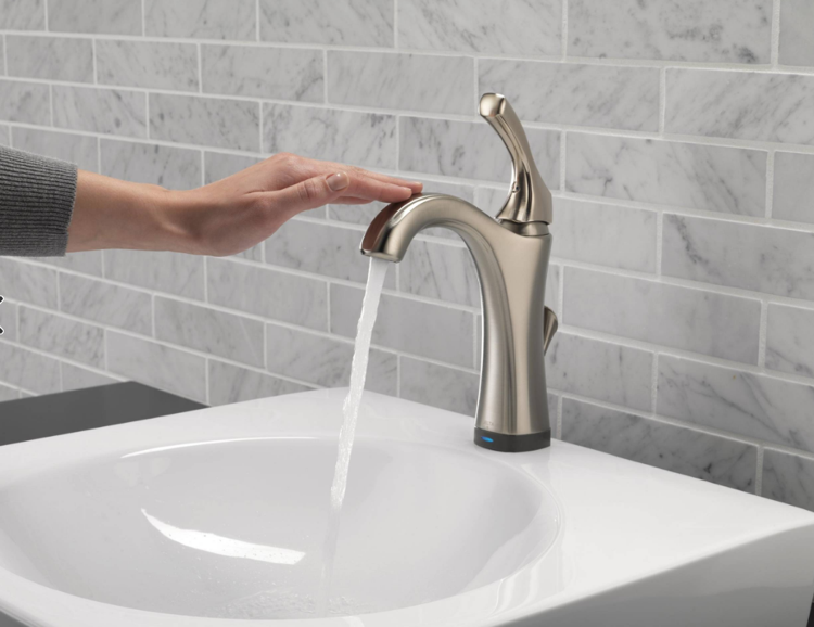 Touchless badrumsblandare sparar vatten