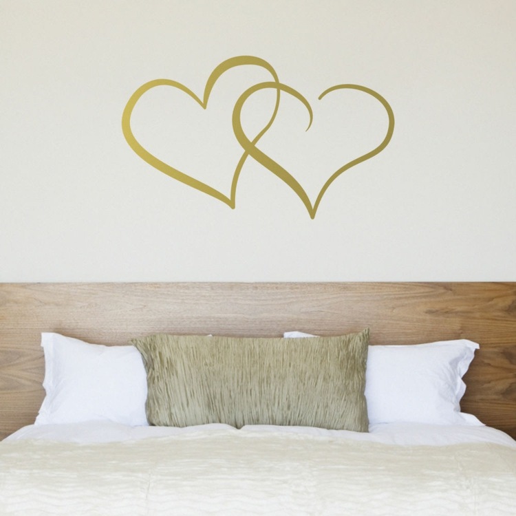väggdekal-sovrum-hjärtan-kärleksälskare-par-symbol-motiv-guld