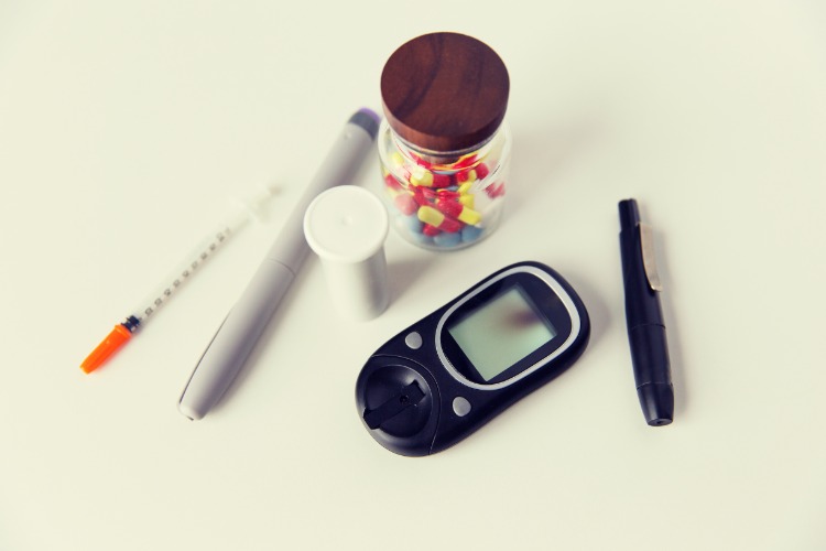 tillbehör för typ 2-diabetes, såsom blodsockermätare och läkemedel mot diabetes