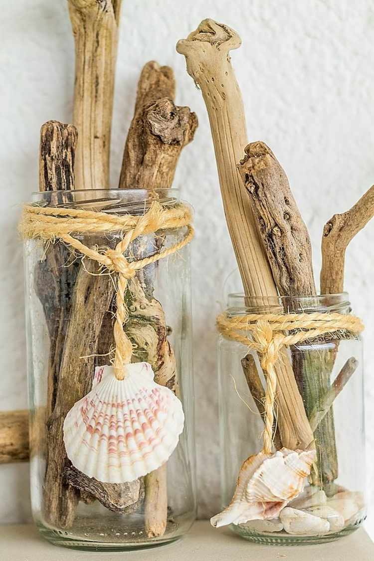 dekoridéer vardagsrum strandstil drivved masonburkar vaser skal