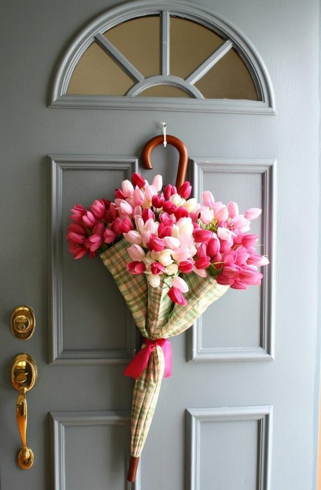 Dörrkrans dörr smycken våren färgglada paraply tulpan blommor