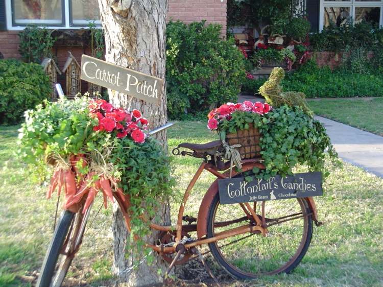 dekoration i trädgården cykel design blomkruka korgar
