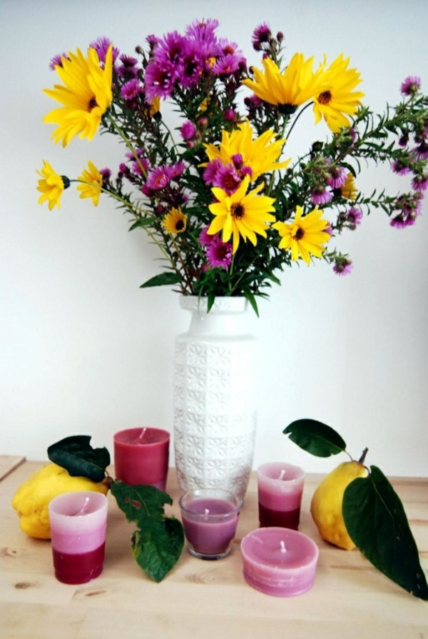 Dekorationsidé gul ​​lila krysantemum