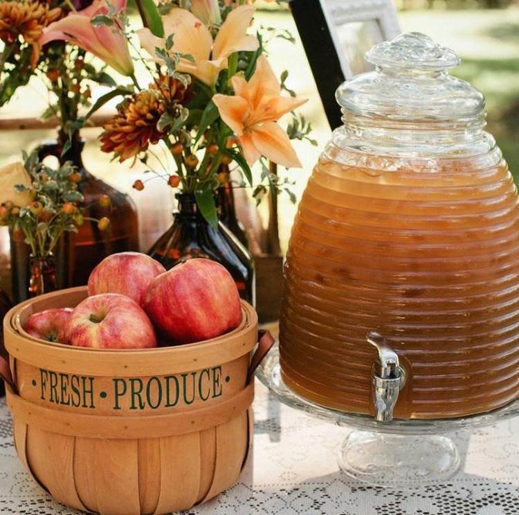 Deko-naturliga material-tacksägelse-blommor-äppeljuice