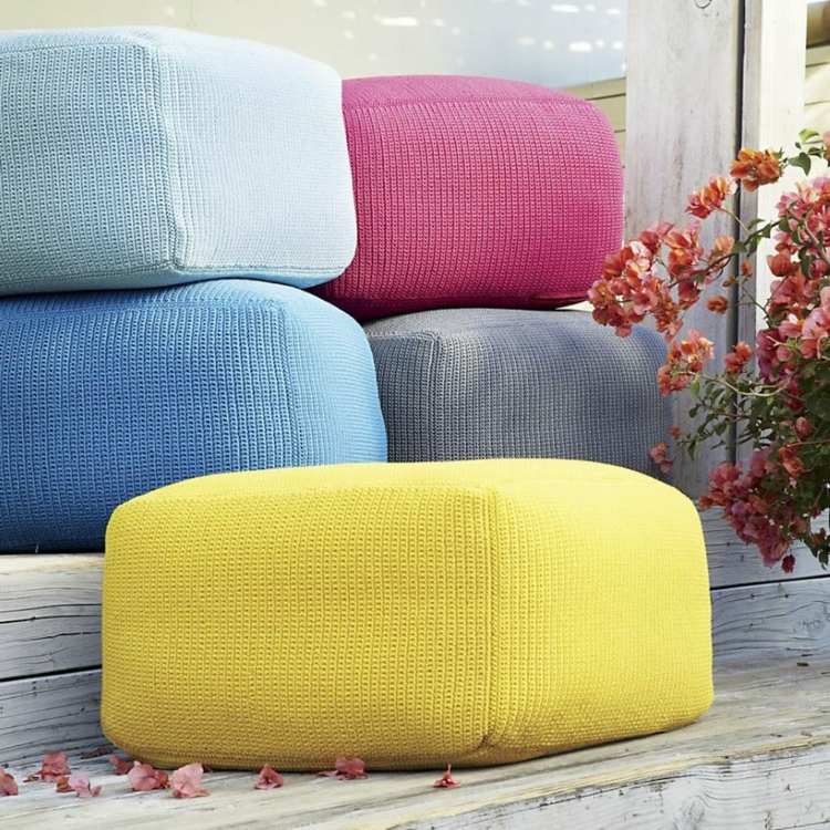 avkoppling deco puffar pallar färgglada sittplatser terrass balkong