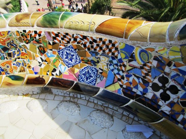 gaudi-barcelona-mosaik-balkong-idé-täckning