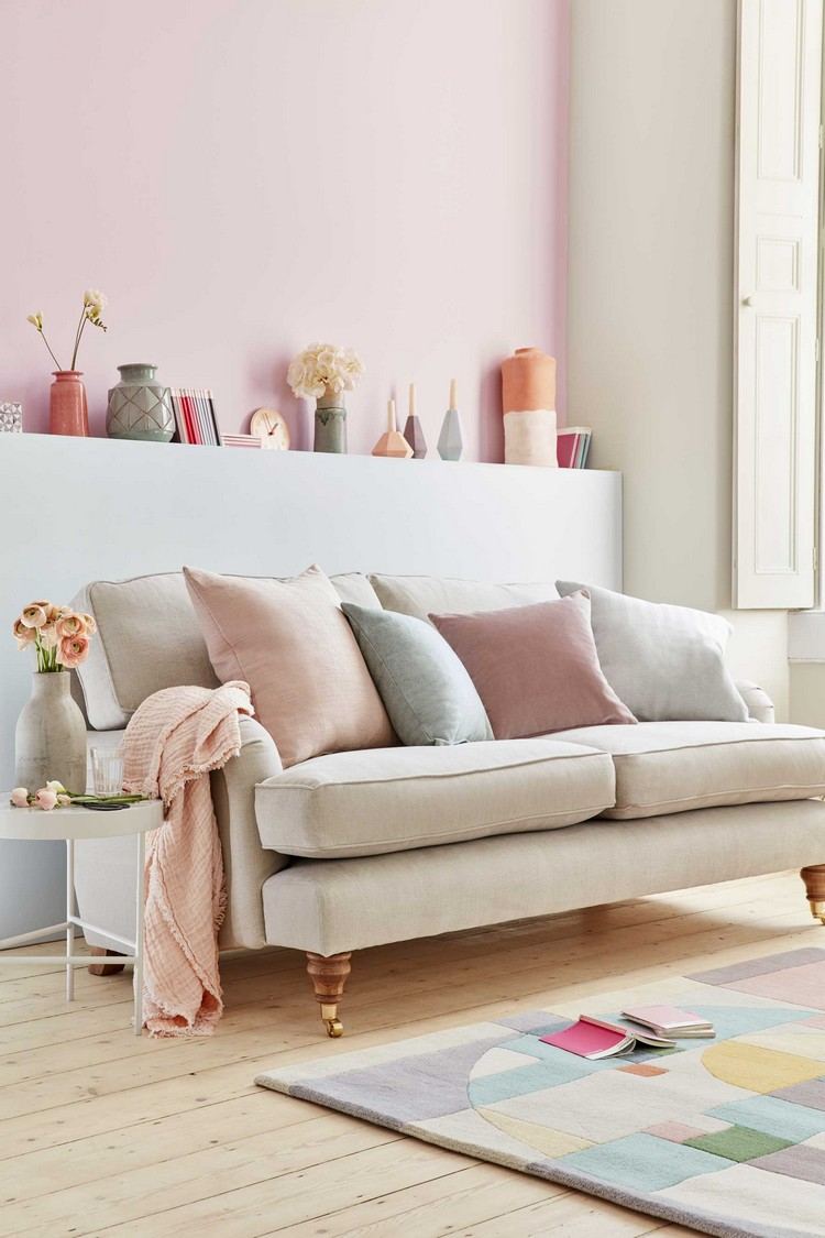 dekoration-vardagsrum-textilier-soffa-kuddar-mattor-liten-deco