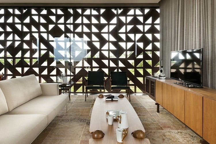 dekorativ-fasad-design-ljus-effekter-vardagsrum-soffa-soffbord