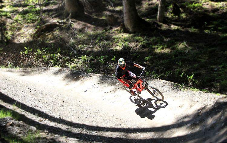 bikepark österrike hitta mountainbike rutter adrenalin cykelleder spår sport cykeltur cyklister
