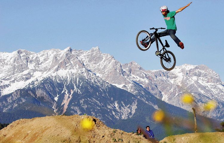 bikepark österrike hitta mountainbike rutter adrenalin cykelleder stigar leaogang salzburg