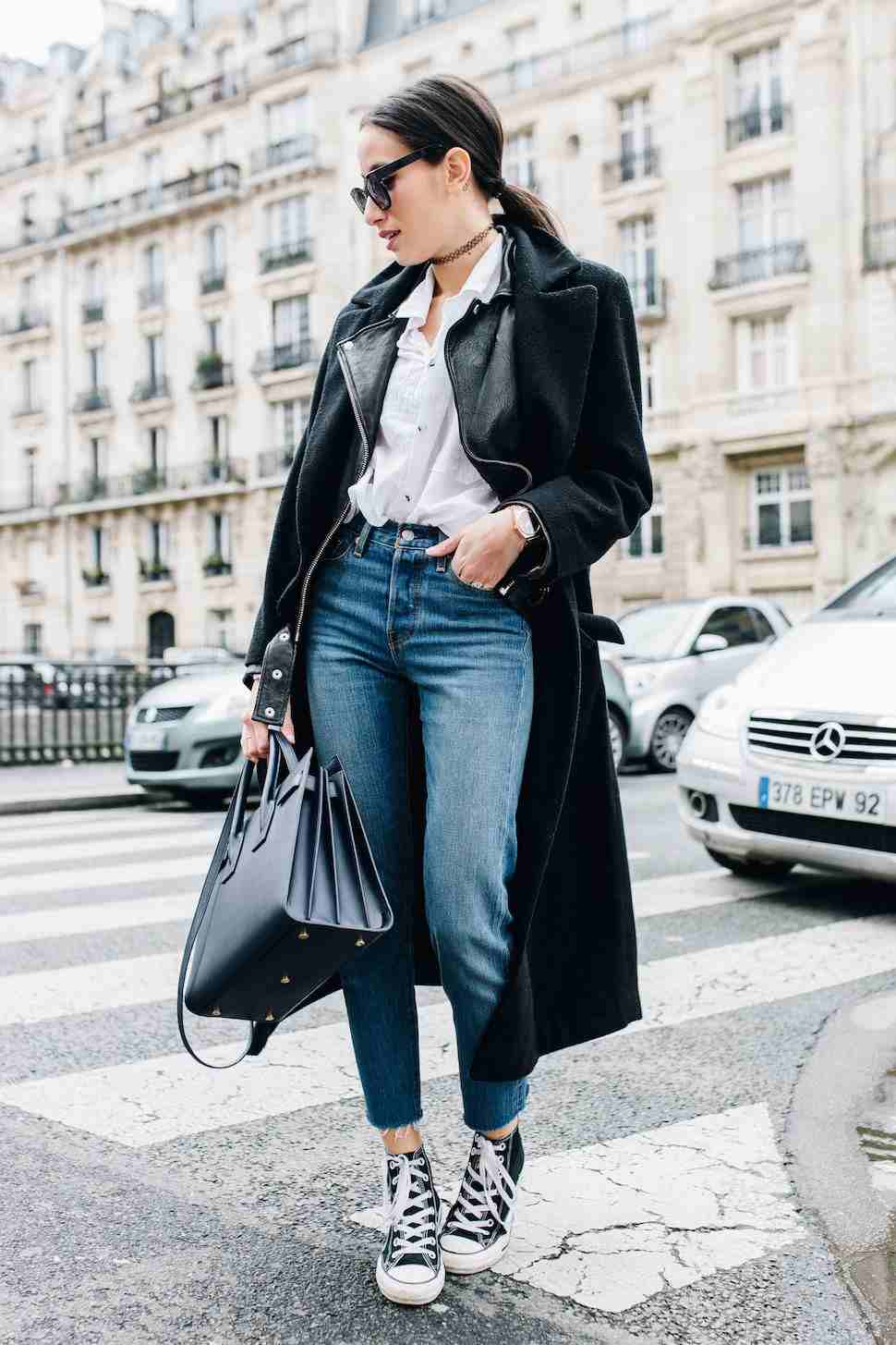 Mom Jeans Combine Shirt Long Coat Converse Sneakers Fashion Trends 2019