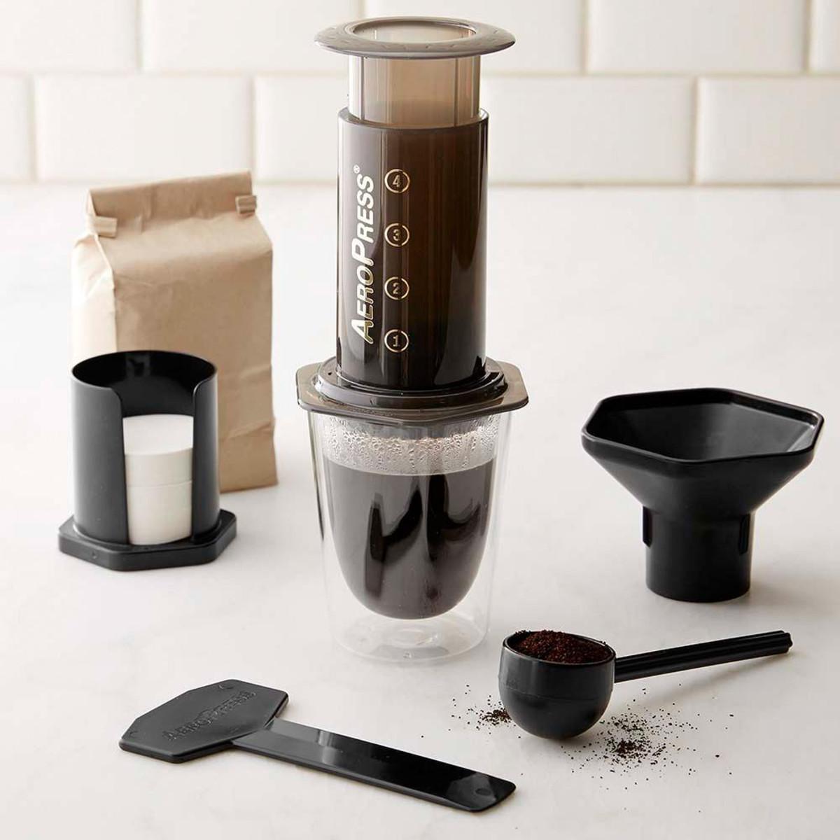 Gör kaffe Aeropresse Instruktioner Finmalet kaffe Kaffebönor typer Espresso
