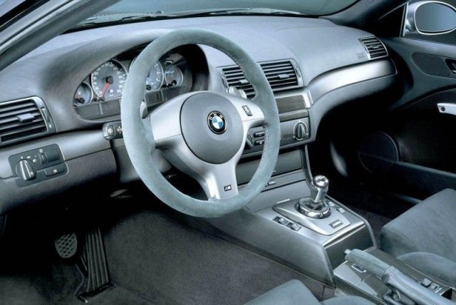 BMW M3 2004 interiör2