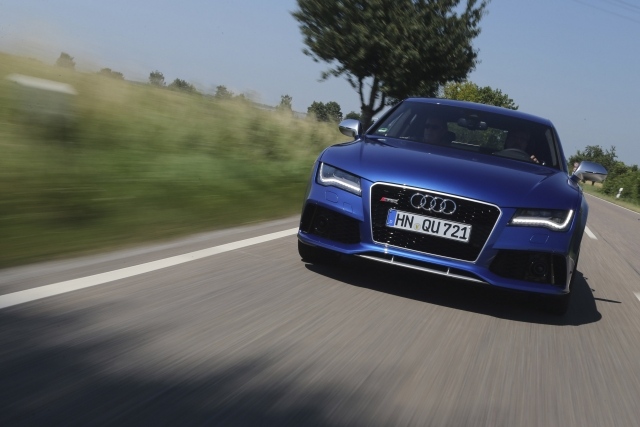 2014-audi-rs7-blå-rörlig bild