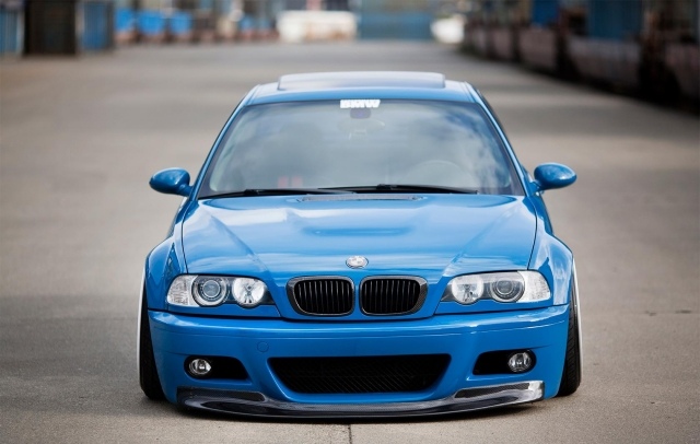 E46-BMW-blå-framsida-bild