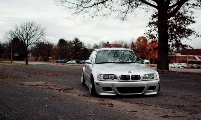 bmw-m3-e46-parkering-fram