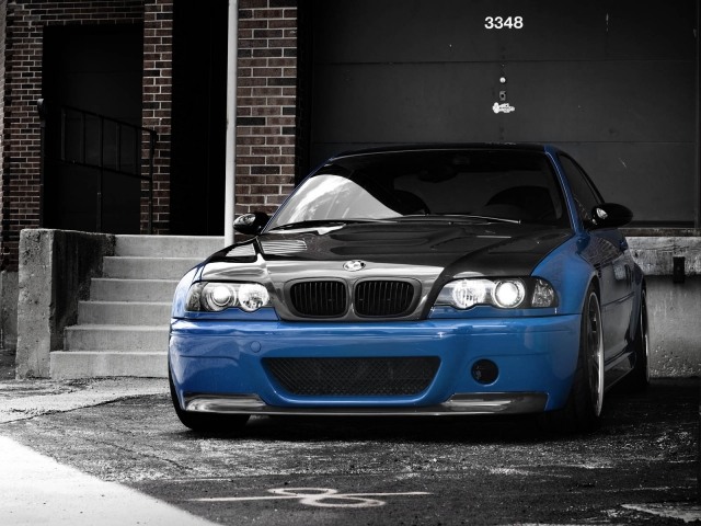 BMW-M3-E46-CSL-gata