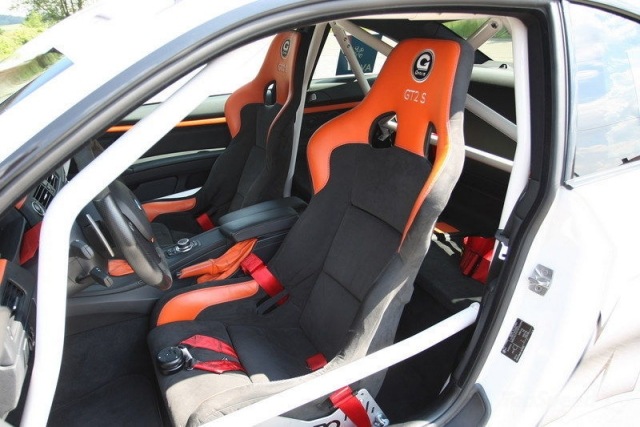 bmw m3 gt2 2013 interiör3