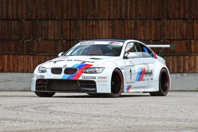 m3 gt2 r 2013 front4
