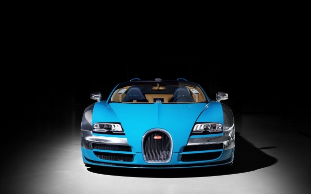 Bugatti Veyron Meo Costantini framför 1