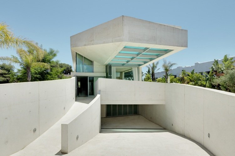 glaspool på taket modernt arkitekturhus