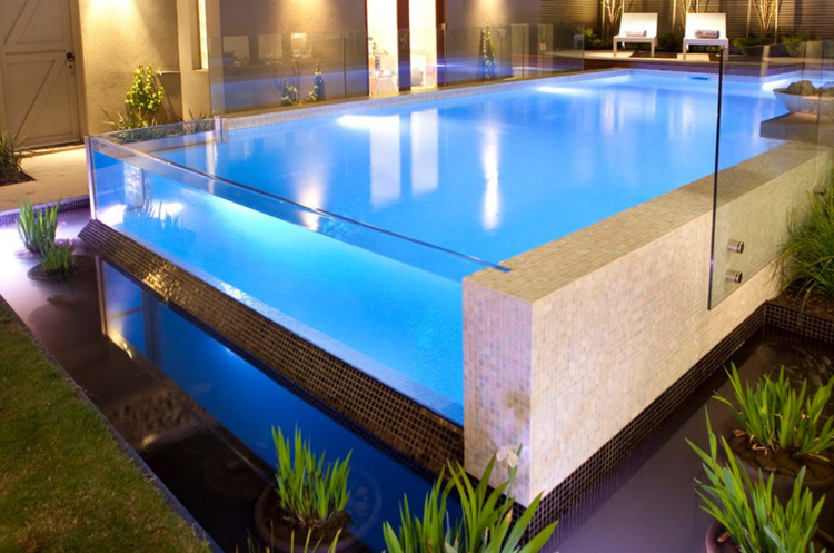 Swimmingpool glasvägg inlägg mosaik två nivåer vattenväxter