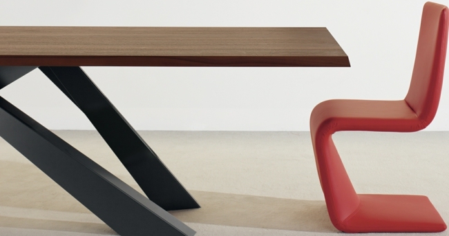 Bordsben design detaljerad bok trä röd stol