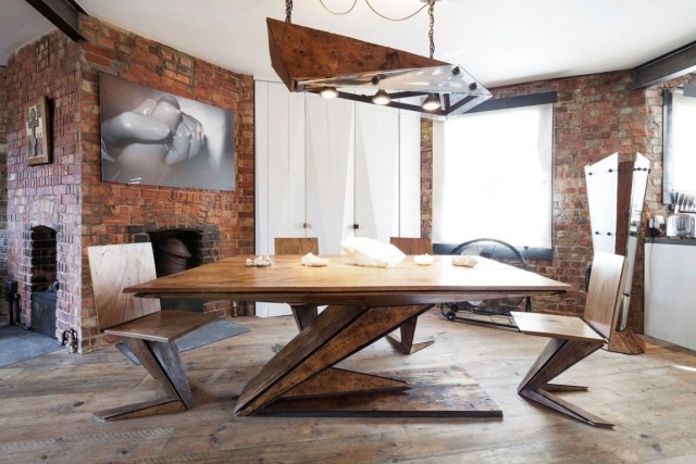 trä-matsal-möbler-skulpturell-form-industriell-chic