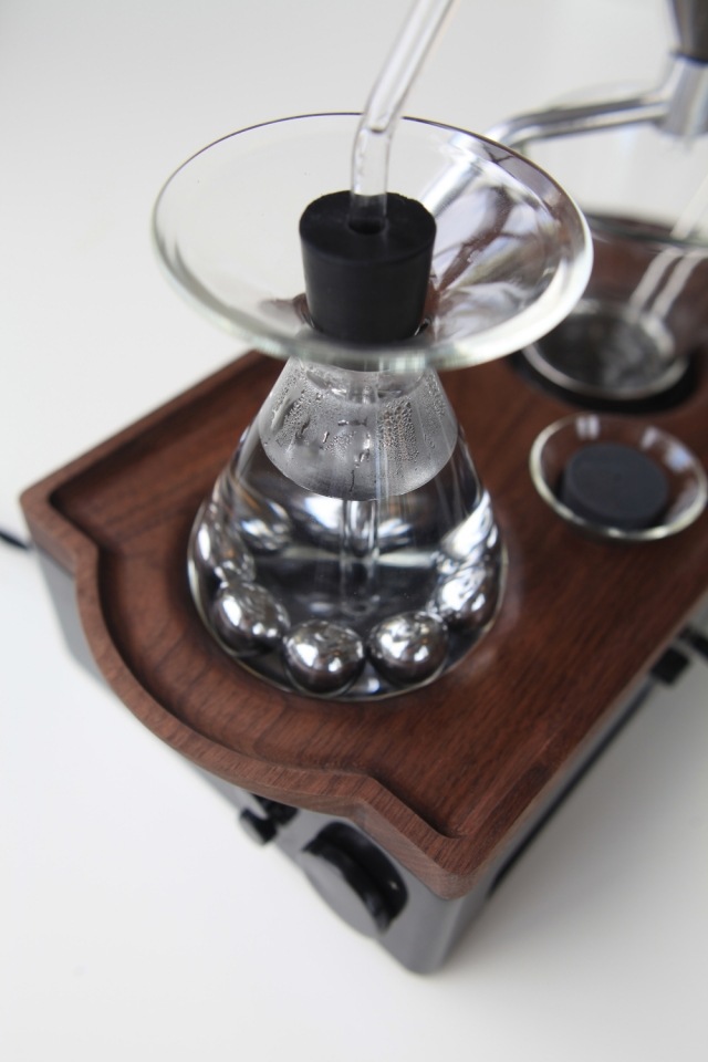 innovativa-alarm-kaffemaskin-uppfinning-för-kaffedrinkare