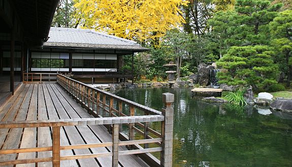 inslag av japansk trädgård design uteplats