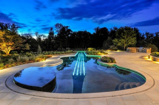 spa-design-pool-simning-lång-fiol-form