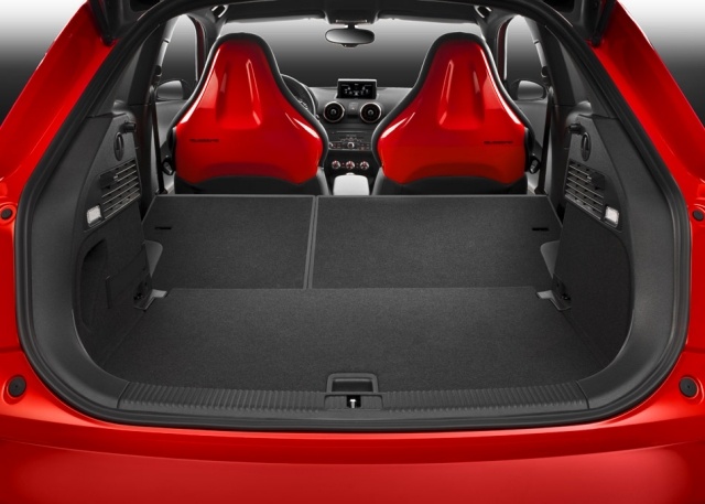 Audi S1 ​​2014 bagage röd färg