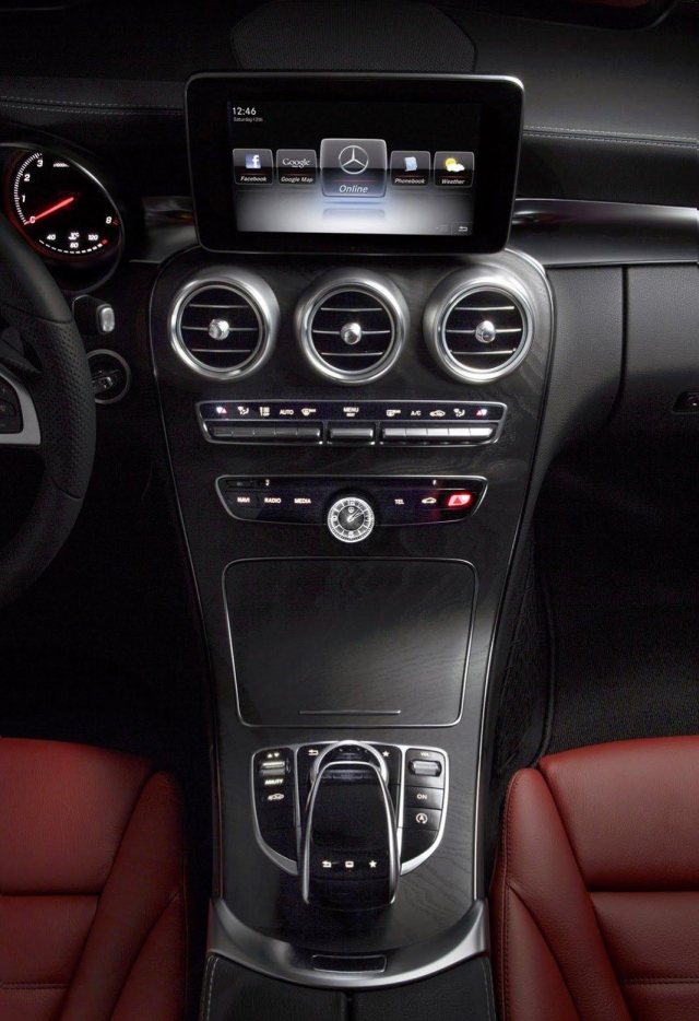 Mercedes C klass 2015 interiörsystem