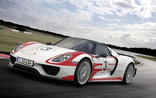 Porsche 918 2015 fram