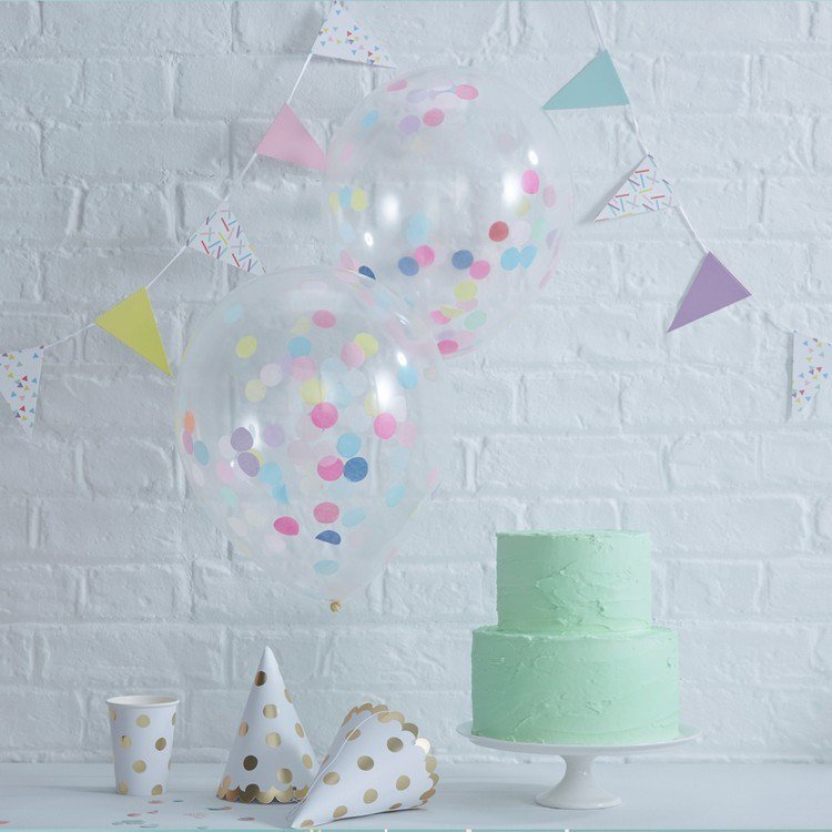 födelsedagsdekoration konfetti ballonger helium