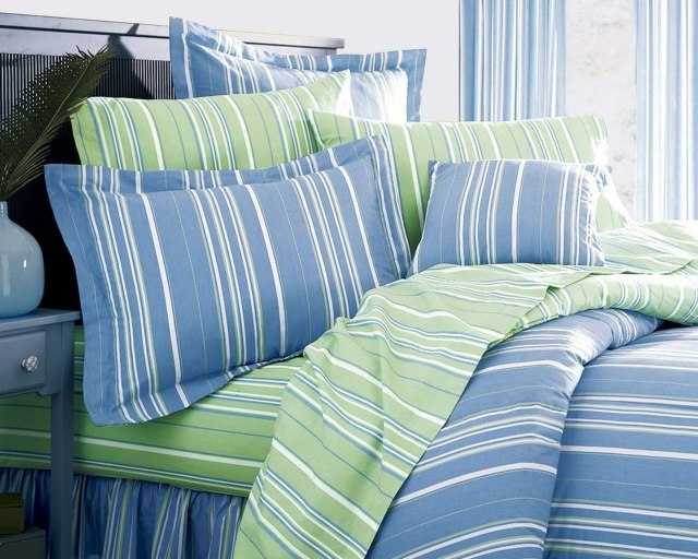 Tyg sängkläder randig blå grön fräsch atmosfär