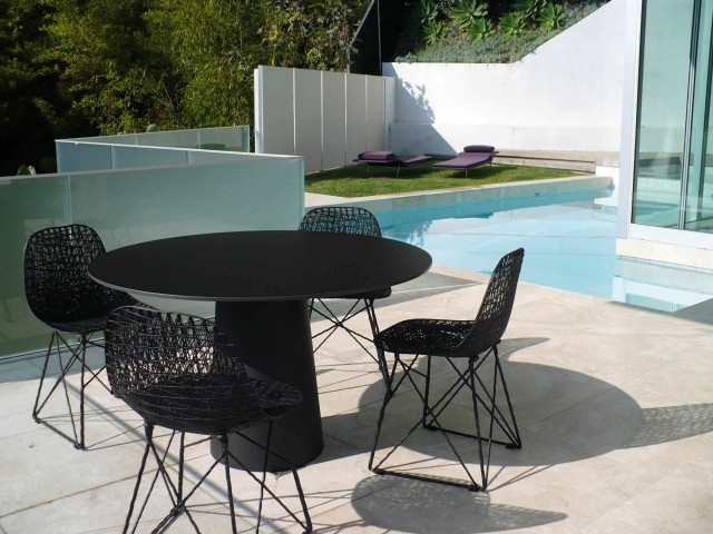 Carbon stol från Moooi pool terrassmöbler svart