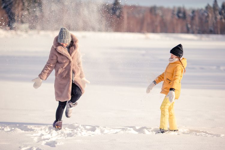 Njut av frisk luft ute på ett hälsosamt sätt under vintern