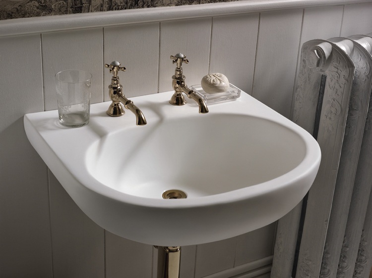 design handfat badrum retro mässing ser chic ut