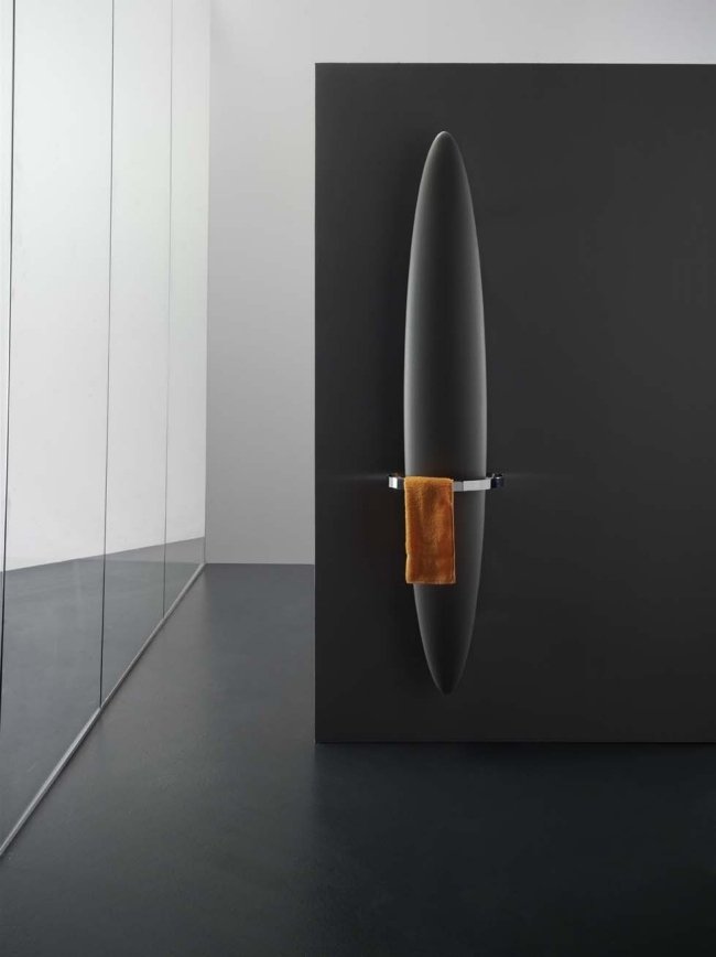 design radiator badrum handdukstork svart BLADE Peter Rankin Antrax