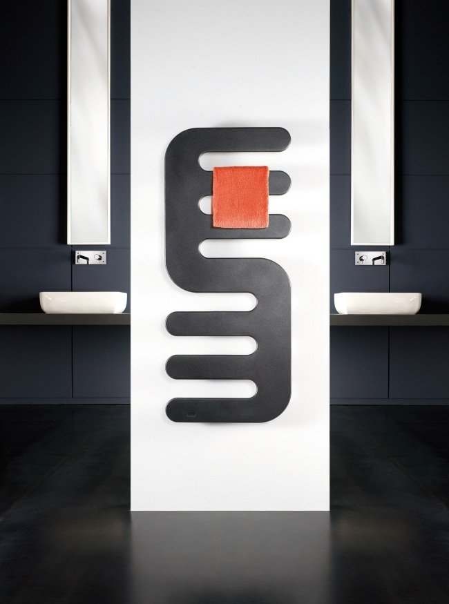 design radiator badrum svart vertikal hand cordivari