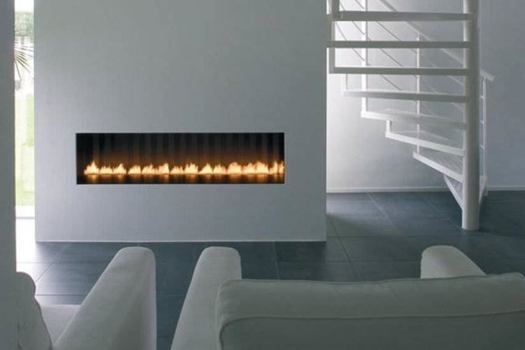design-kaminofen-murverk-bilder-modern-gas-grå-vit-minimalistisk-bords-trappa-blöj-trappa