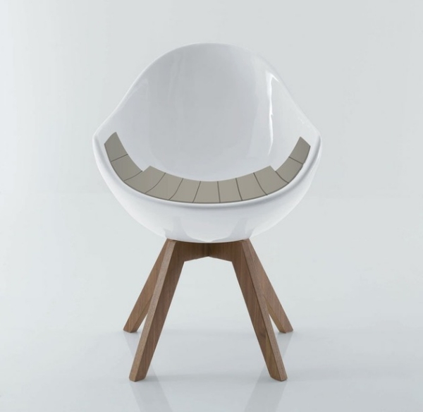 design stol askgrå accent grå form intressant