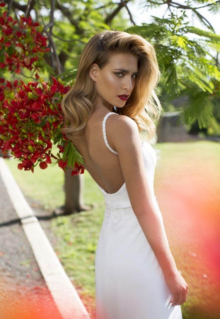 ägare-bröllopsklänningar-2014-vit-röd-läpp-klänning-enkla-dekorationer-elegant